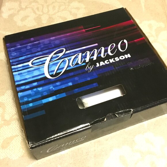 NIB Fleece-lined White Figure Senior Ice Skates - Picture 14 of 16